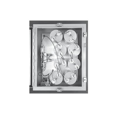 Amplificador Punta de Torre / 400-512 MHz, 8 Cav. de 4 Diam, 4 MHz Ancho-Banda, 15 dB, 13.8 Vcc, N Hembras.