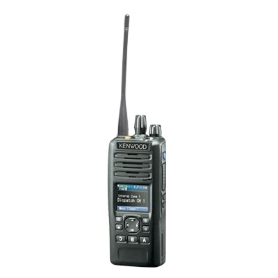 Radio portátil UHF 700/800 MHz, Digital NXDN-P25-DMR-Analógico, 3 W, Bluetooth, GPS, MicroSD, 1024 Canales, Incluye Batería, cargador, antena, y clip