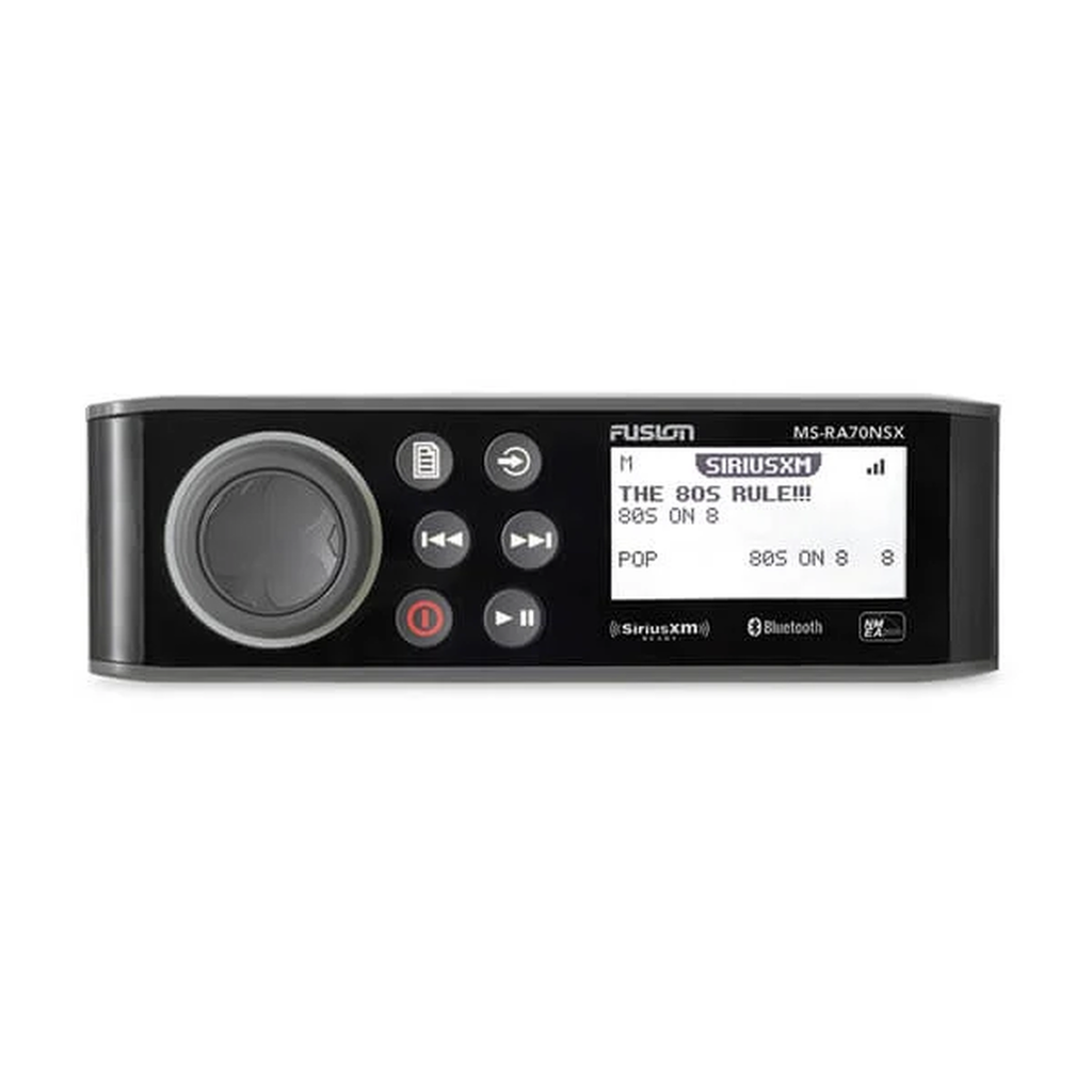 Sistema de Audio Marino MS-RA70 / Pantalla LCD Monocroma 2.6 / Tecnología Multi-Zone?? 2 Zonas / Potencia Pico 200 W / Bluetooth® y ANT® / Compatible con SiriusXM y DAB+ / IPX7 / USB para Actualizaciones